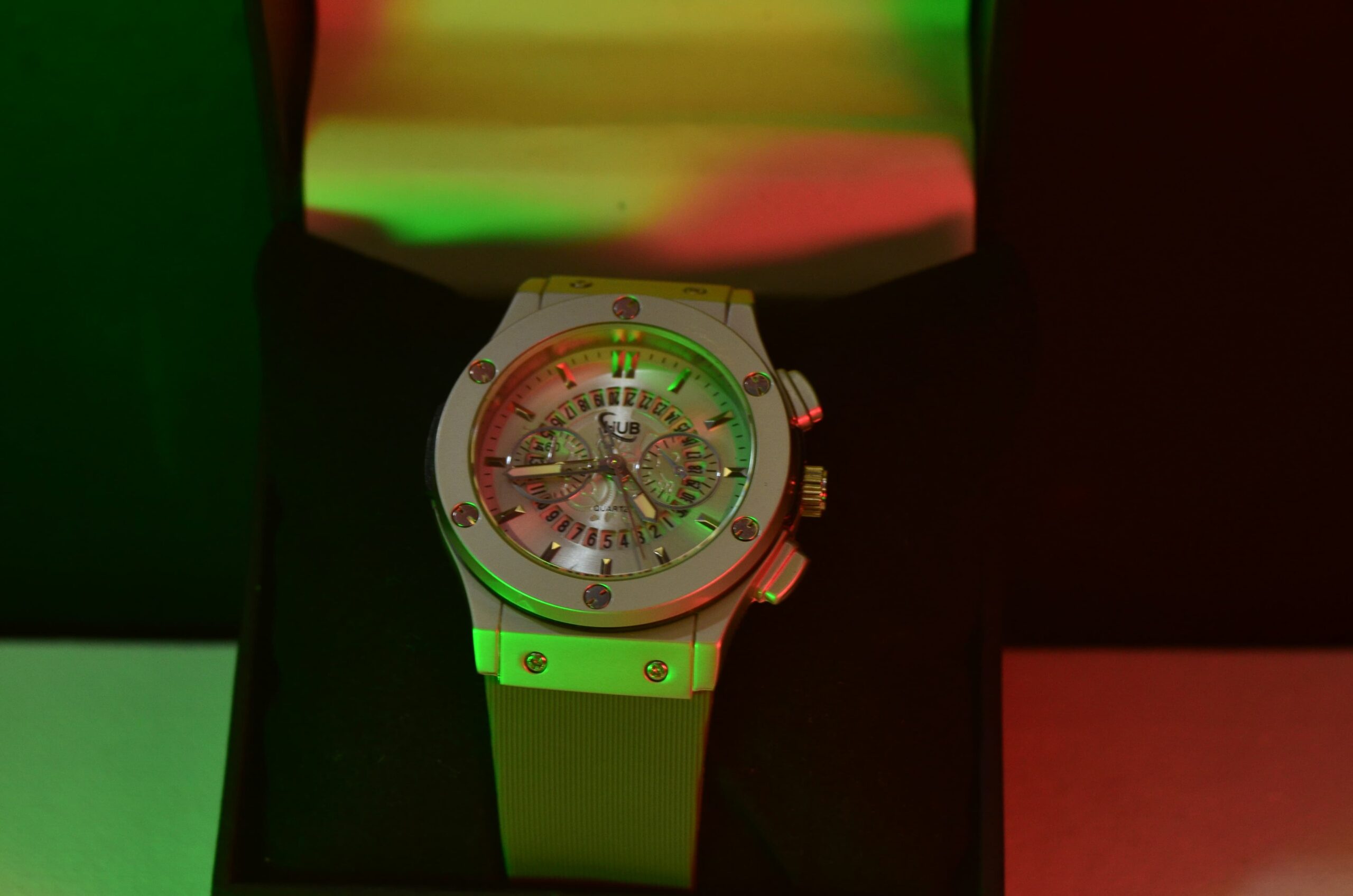 Hublot Geneve Classic Fusion Stainless Steel Quartz Watch With Box - Image 6
